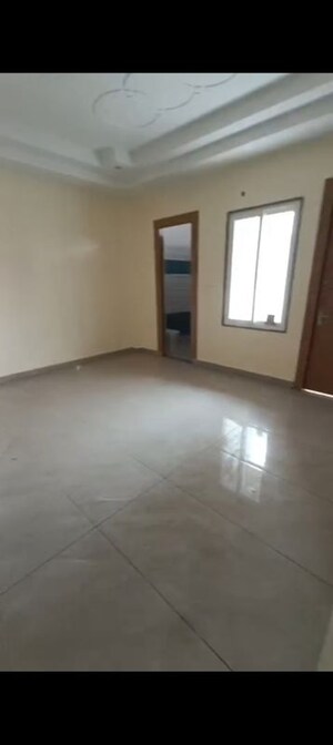 Room in 6 BHK Villa at Raj Nagar Extension – for Sale