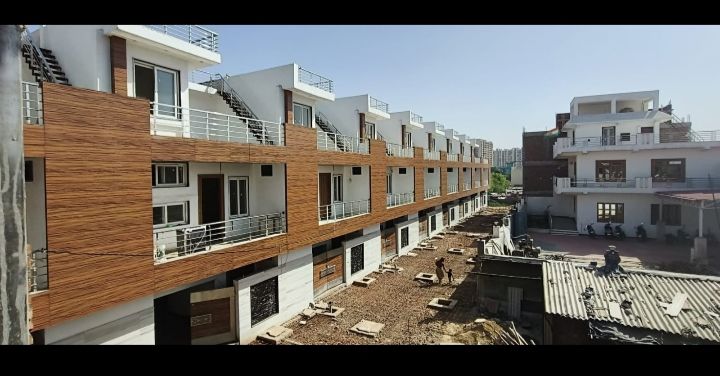 6 BHK + Pooja Room,Study Room Villa For Sale in Raj Nagar Extension