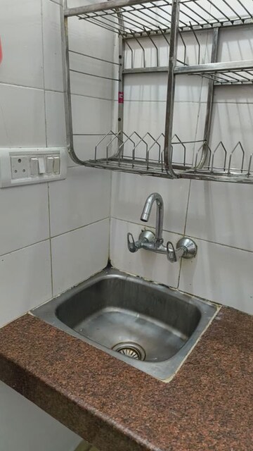 Bathroom in 1 BHK Builder Floor at Sector 40 – for Rent