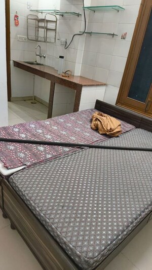 1 BHK Builder Floor For Rent in Sector 40