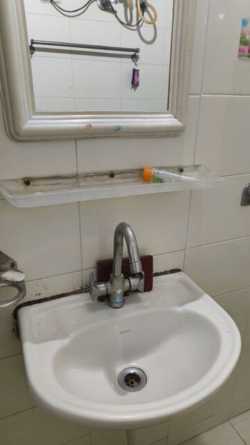 Furnished Amenities in 1 BHK Builder Floor at Sector 40 – for Rent