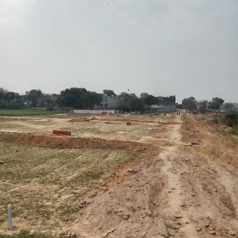 Plot For Sale in Rohania
