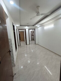 2 BHK + Pooja Room Apartment For Rent in Saket