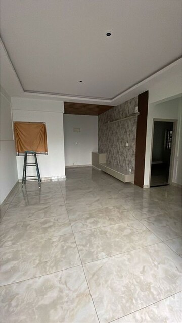 Room in 2 BHK Builder Floor at Koramangala – for Rent