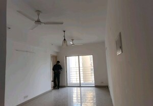 Room in 2 BHK Apartment at Paras Tierea, Sector 137 – for Sale