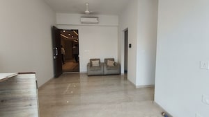 2 BHK Apartment For Rent in Aum Sahil Tower, Lower Parel