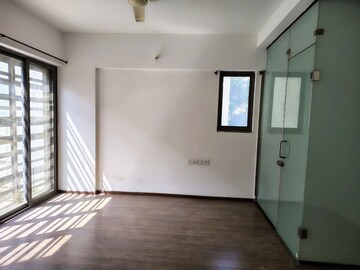 Room in 2 BHK Apartment at Rohan Leher 2 Wing B C DE, Baner – for Rent