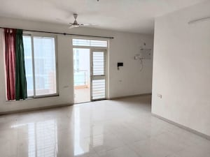 Room in 3 BHK Apartment at Rohan Leher 2 Wing B C DE, Baner – for Rent
