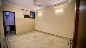 Room in 2 BHK Builder Floor at Saket – for Rent