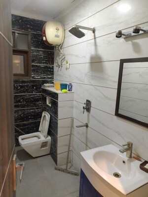 Bathroom in 1 BHK Builder Floor at Neb Sarai – for Rent