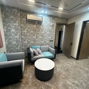 Team Area in 1 BHK Builder Floor at Sector 52 – for Rent