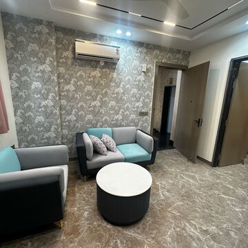 Team Area in 1 BHK Builder Floor at Sector 52 – for Rent