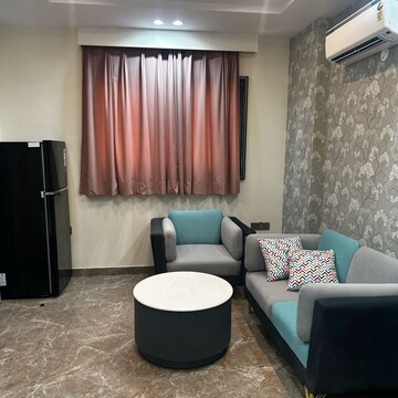 Living Room in 1 BHK Builder Floor at Sector 52 – for Rent