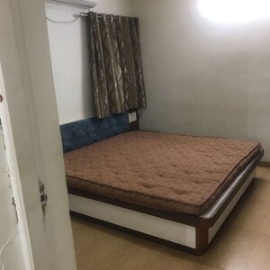 Room in 3 BHK Apartment at Fortune 361, Bhadran Nagar – for Rent