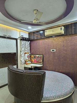 Furnished Amenities in 2 BHK Apartment at Dosti Vihar, Samata Nagar – for Rent