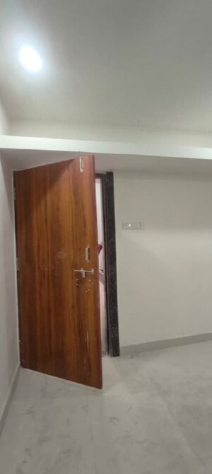 Furnished Amenities in 2 BHK Independent House at Uppadhyay Nagar – for Rent