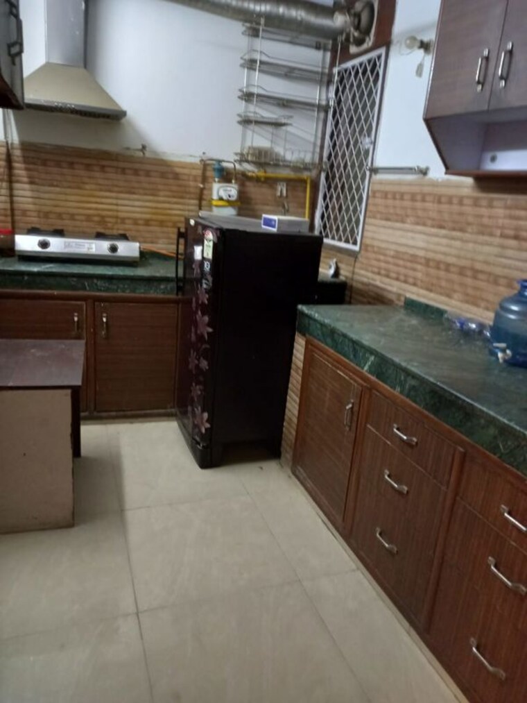 Kitchen, east of kailash 2 Bedroom 1050 Sq.Ft. Builder Floor In East Of Kailash Delhi 10011460