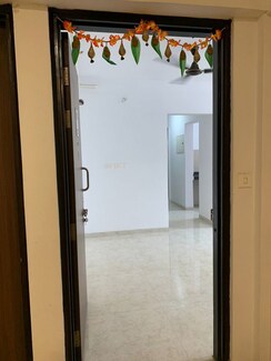 2 BHK Apartment For Rent in Lodha Lakeshore Greens