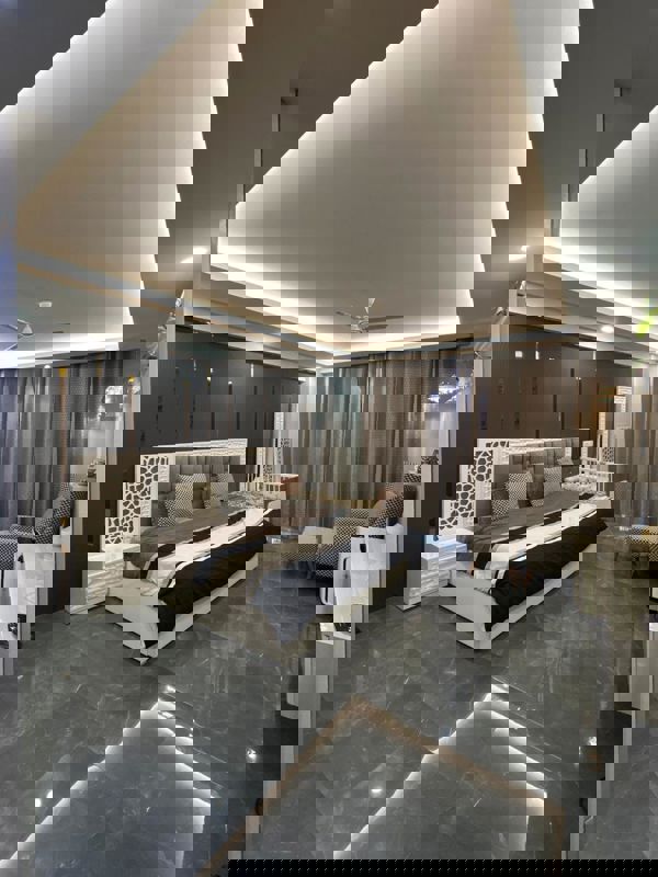 4 BHK + Pooja Room,Servant Room,Study Room,Extra Room 2700 Sq.Ft. Builder Floor in Puri Diplomatic Residences