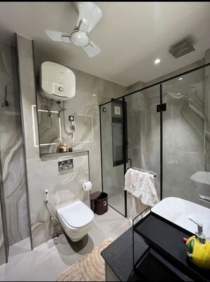 Master Bedroom in 2.5 BHK Builder Floor at Sector 55 – for Rent