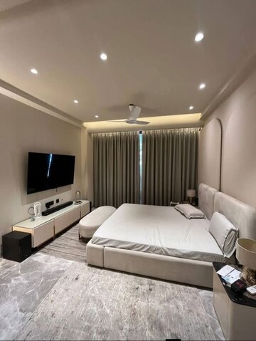 Bedroom in 2.5 BHK Builder Floor at Sector 55 – for Rent