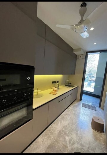 Kitchen in 2.5 BHK Builder Floor at Sector 55 – for Rent