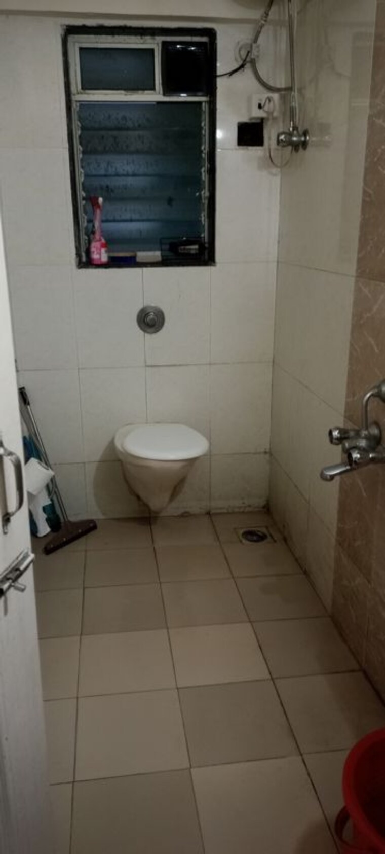 Bathroom, amann-akansha-heights Pg For Girls In Worli 10011470