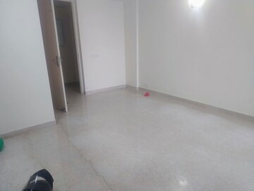 Room in 3.5 BHK Apartment at Bestech Park View Altura, Sector 79 – for Rent