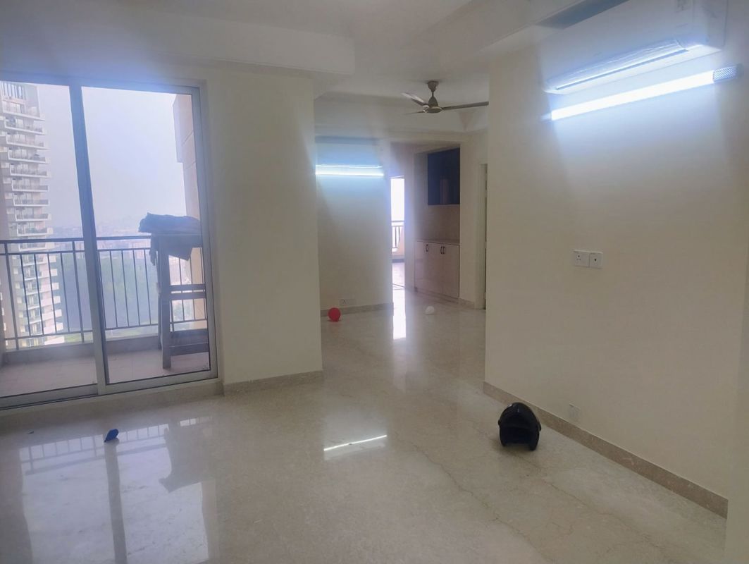 3.5 BHK + Servant Room Apartment For Rent in Bestech Park View Altura