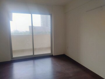 Room in 3.5 BHK Apartment at Bestech Park View Altura, Sector 79 – for Rent