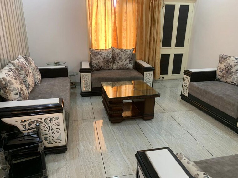 Living Room, sector 47 4 Bedroom 3000 Sq.Ft. Builder Floor In Sector 47 Chandigarh 10011487