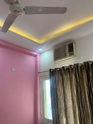 Bedroom in 4 BHK Builder Floor at Sector 47 – for Rent