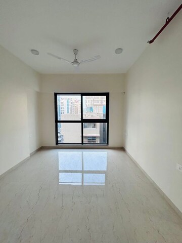 Room in 1 BHK Apartment at Kaveri Tower Andheri West, Andheri West – for Sale