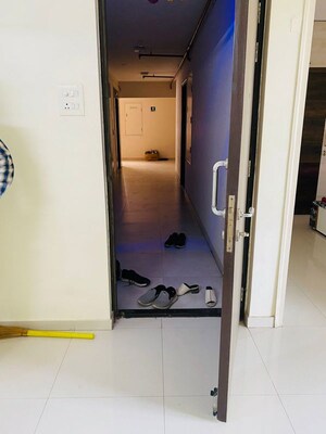 3 BHK Apartment – Entrance View at Puranik Rumah Bali, Ghodbunder Road - for Rent