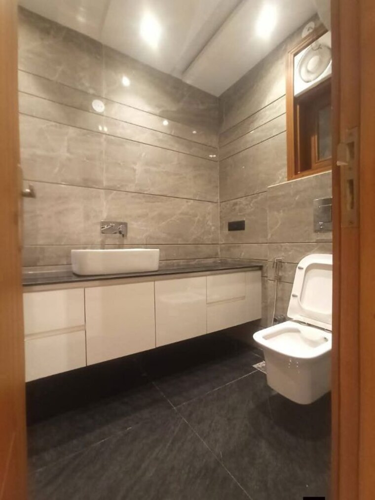 Kitchen, saket 3 Bedroom 1500 Sq.Ft. Builder Floor In Saket Delhi 10011497