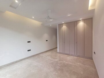 Room in 3 BHK Builder Floor at Saket – for Rent