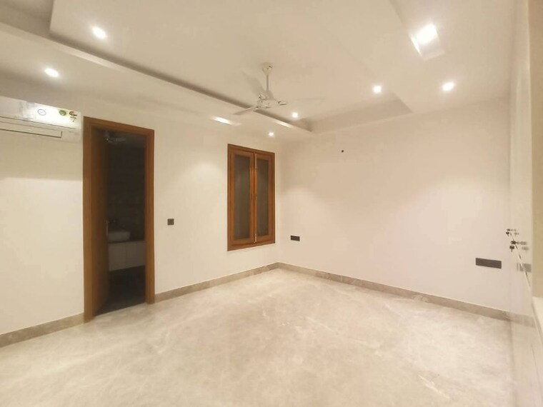 Room, saket 3 Bedroom 1500 Sq.Ft. Builder Floor In Saket Delhi 10011497