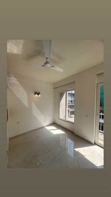 Bathroom in 3 BHK Apartment at Smart World Orchard, Sector 61 – for Rent