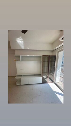 Bathroom in 3 BHK Apartment at Smart World Orchard, Sector 61 – for Rent