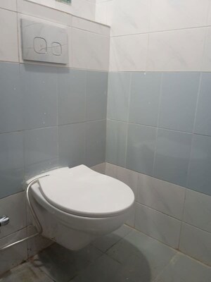 Bathroom in 1 BHK Apartment at Sector 14 Dwarka – for Rent