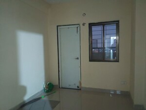 Room in 1 BHK Apartment at Sector 14 Dwarka – for Rent