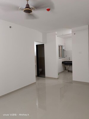 Room in 1 BHK Apartment at Yashwin Orizzonte, Kharadi – for Rent