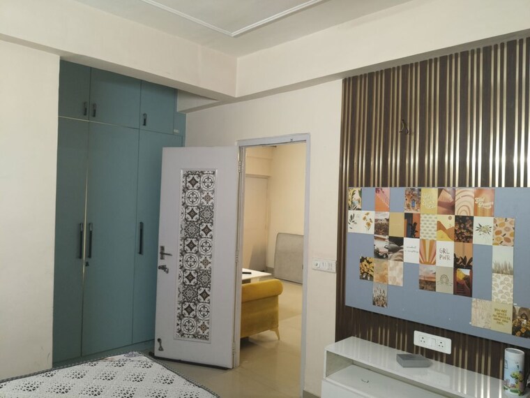 Bedroom, suncity-avenue-76 2 Bedroom 582 Sq.Ft. Apartment In Sector 76 Gurgaon 10011531