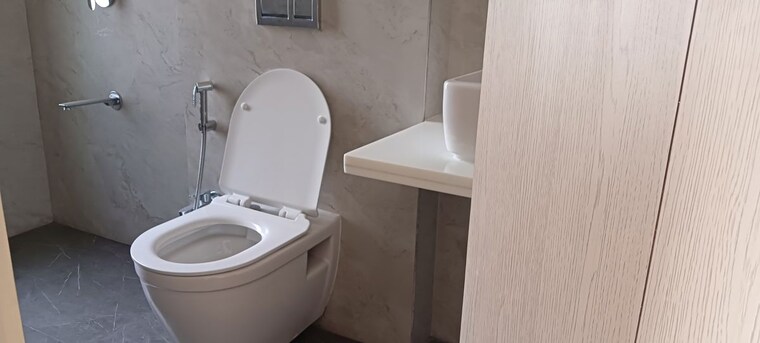 Bathroom, om-ganesh-chs-goregaon 4 Bedroom 1680 Sq.Ft. Apartment In Goregaon East Mumbai 9995938