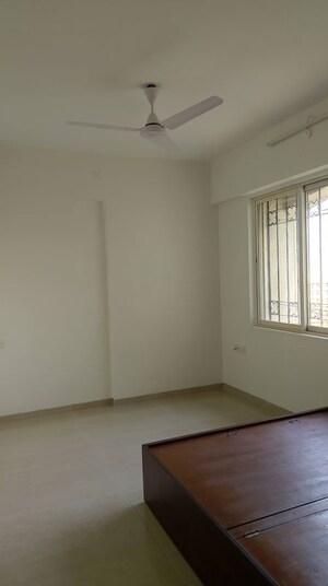 Bedroom in 3 BHK Apartment at Dosti Blossom, Wadala East – for Rent