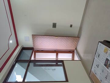 Staircase in 2 BHK Builder Floor at RWA Apartments Sector 41, Sector 41 – for Rent