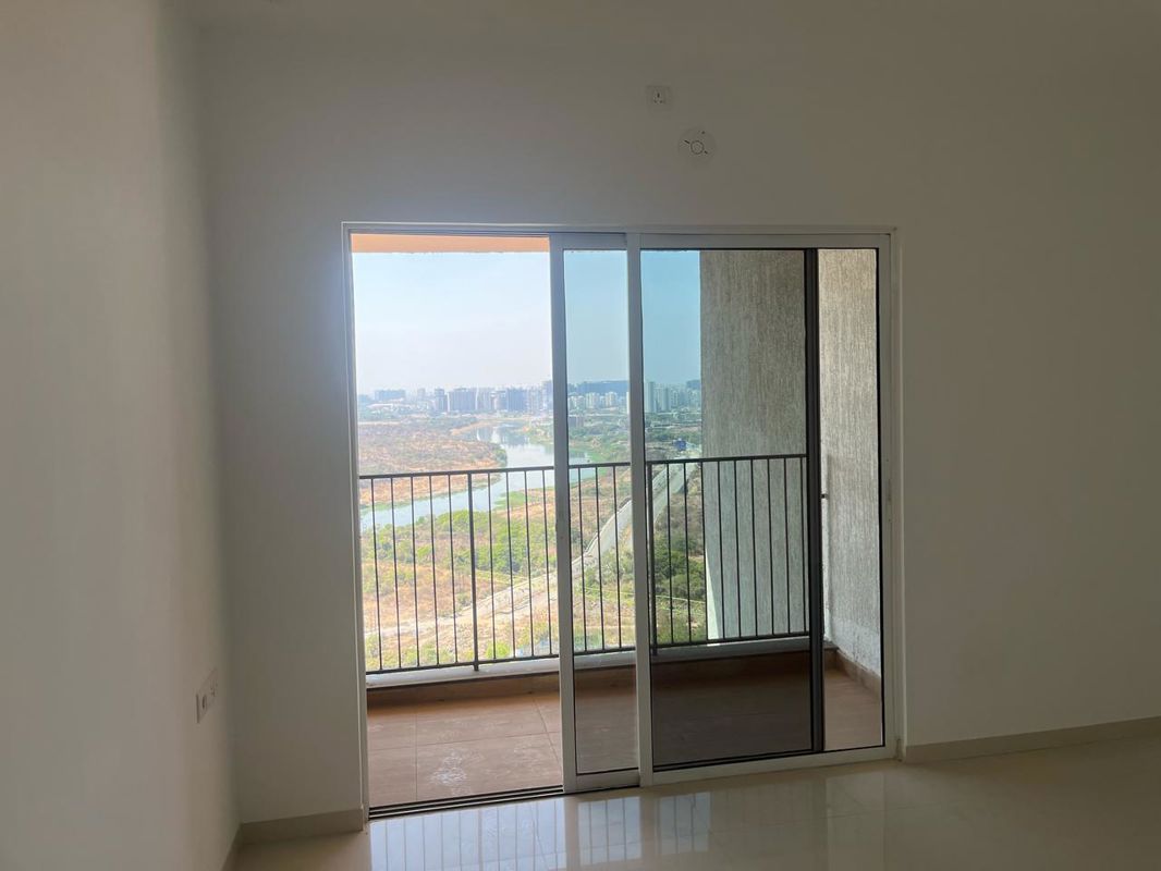 2 BHK Apartment For Rent in Godrej Boulevard
