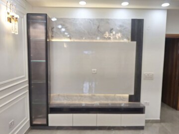 Furnished Amenities in 3 BHK Builder Floor at Vipul World Floors, Sector 48 – for Rent