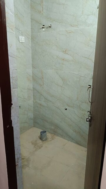 2 BHK Builder Floor For Sale in Shalimar Garden Extension ii