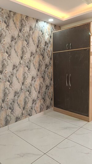 Room in 2 BHK Builder Floor at Bhopura – for Sale